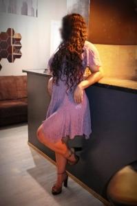 695835696: Chica busca chico en Sevilla
