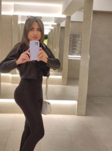 641455347: Chica busca chico en Madrid
