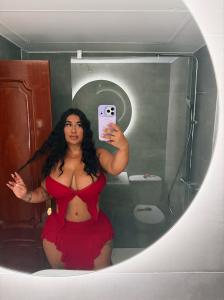 663112325: Chica busca chico en Madrid
