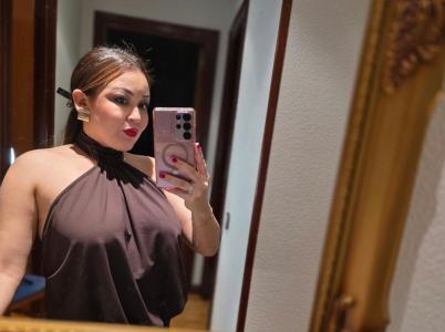 689322812: Chica busca chico en Barcelona