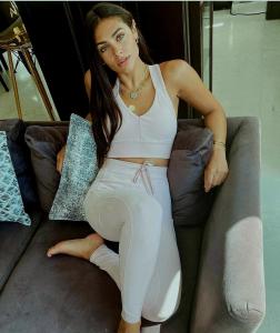 637068164: Chica busca chico en Madrid