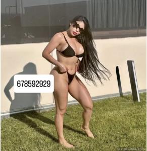 678592929: Chica busca chico en Madrid
