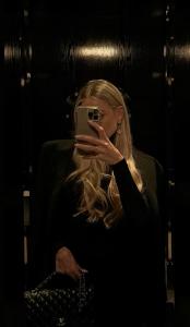647323230: Chica busca chico en Madrid