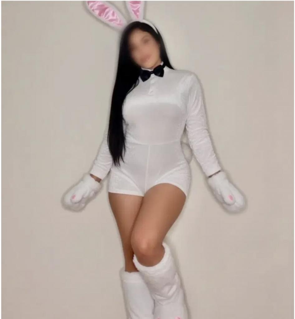 678592929: Chica busca chico en Madrid