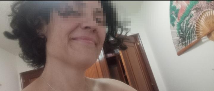 665175494: Chica busca chico en La Coruña