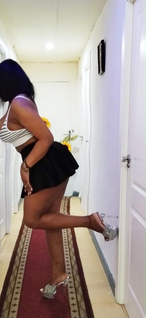 Chica busca chico en Huesca: 