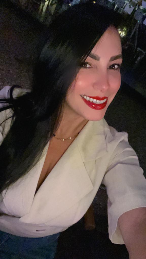 657589483: Chica busca chico en León