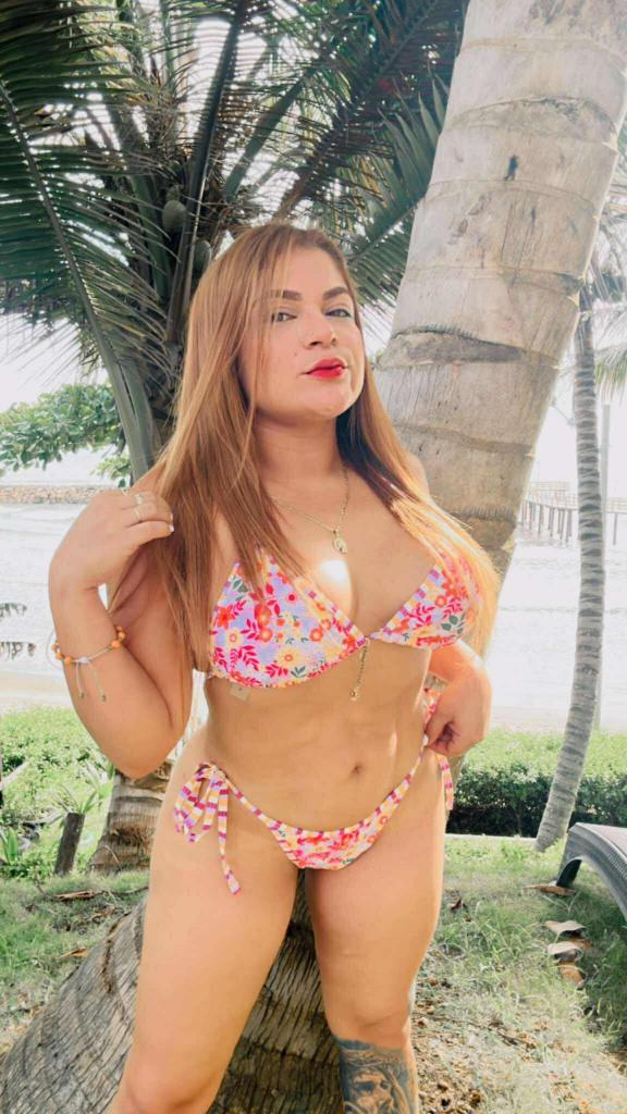 641772735: Chica busca chico en Navarra
