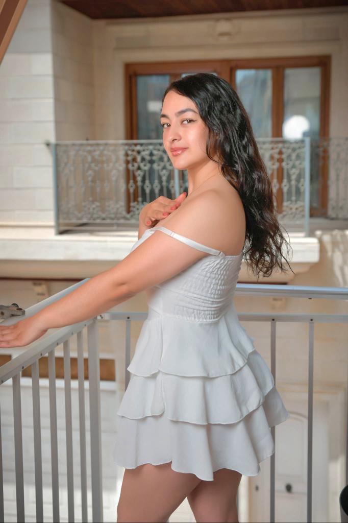 631067707: Chica busca chico en Alicante