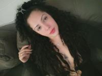 613945971: Chica busca chico en Barcelona