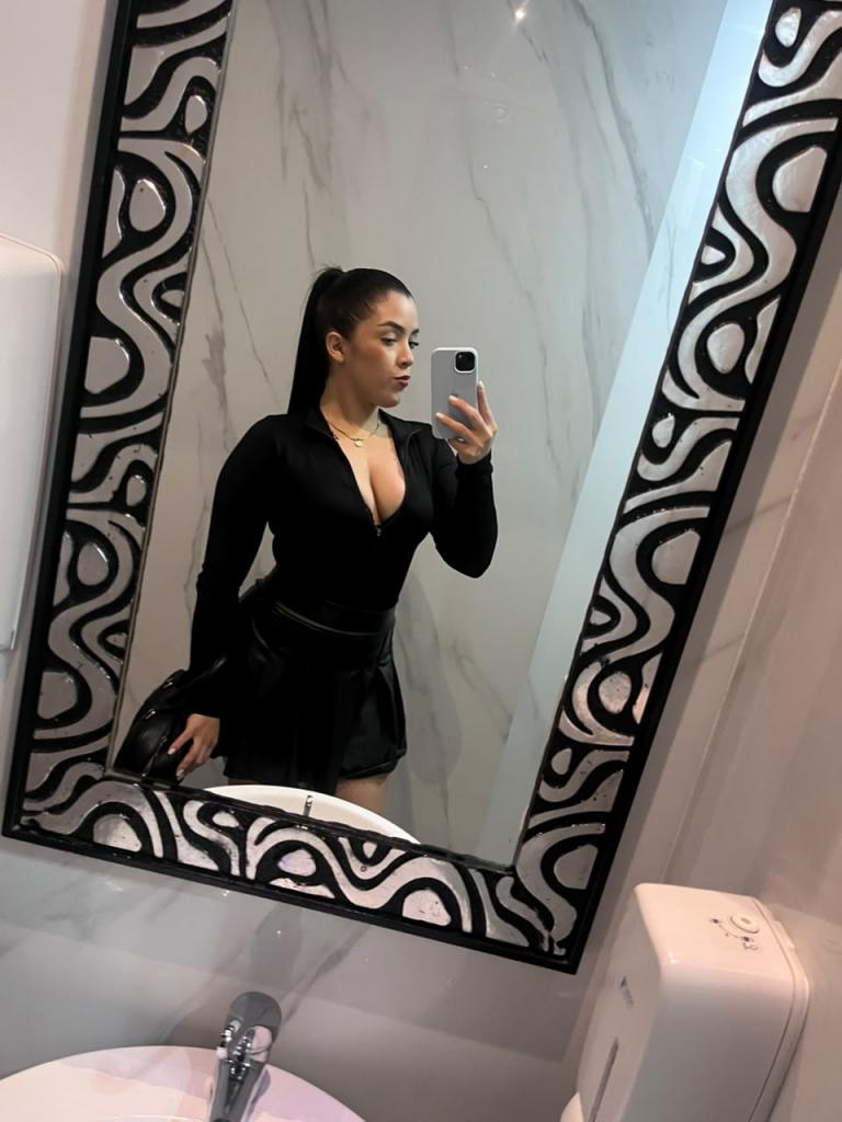 Chica busca chico en Tenerife: 