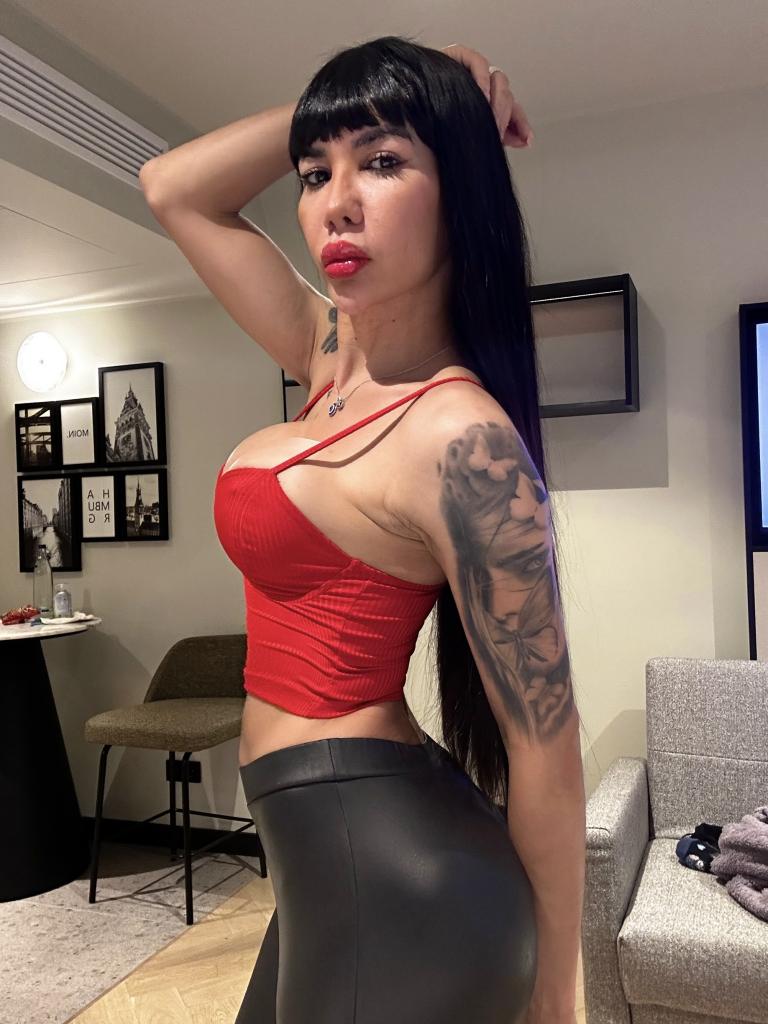 692808810: Transexual en Mallorca