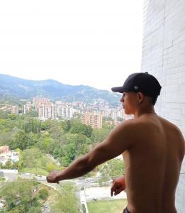 Chico busca chica en Tarragona: 