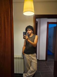 654892695: Chico busca chica en León