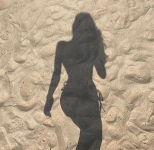 613284045: Chica busca chico en Cantabria