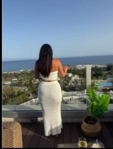 Chica busca chico en Tenerife: 