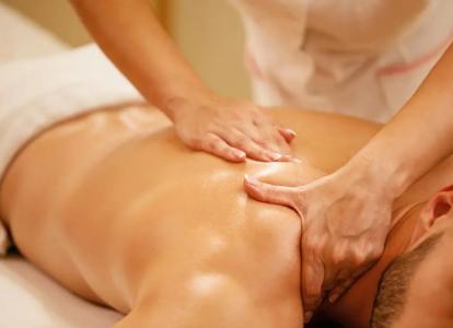 653513223: Chica busca chico en Barcelona