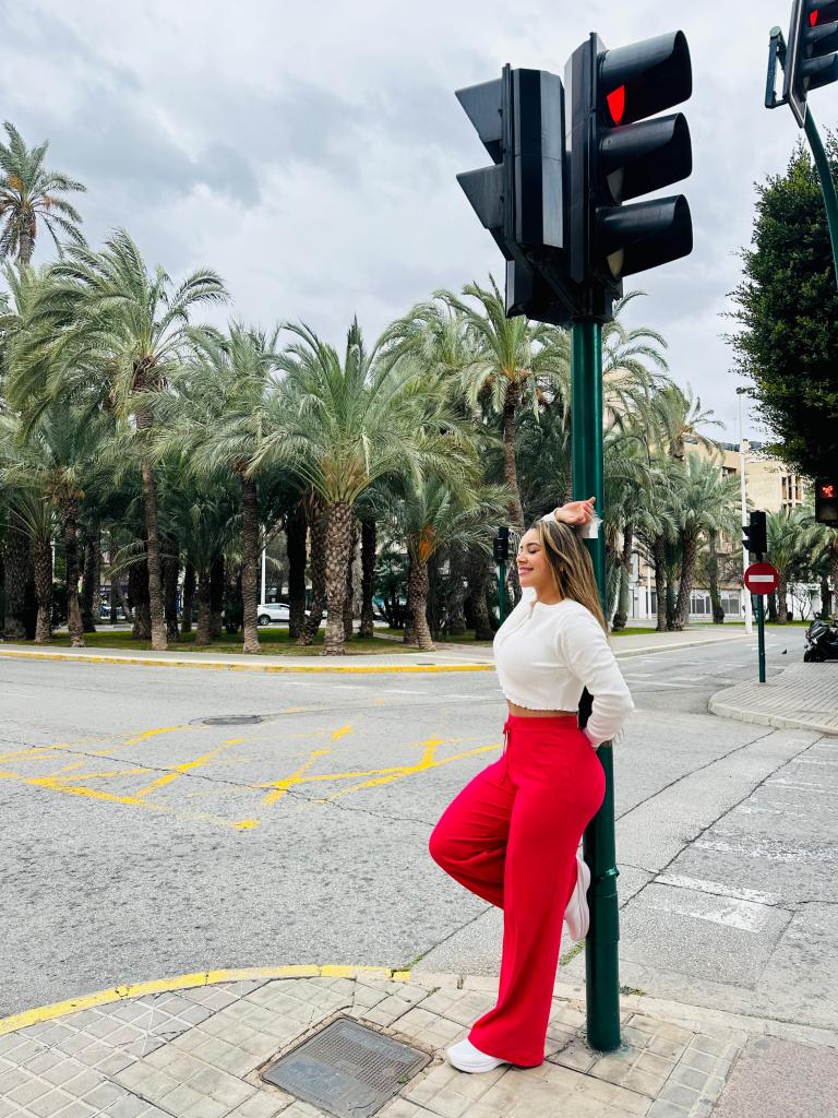 Chica busca chico en Alicante: 