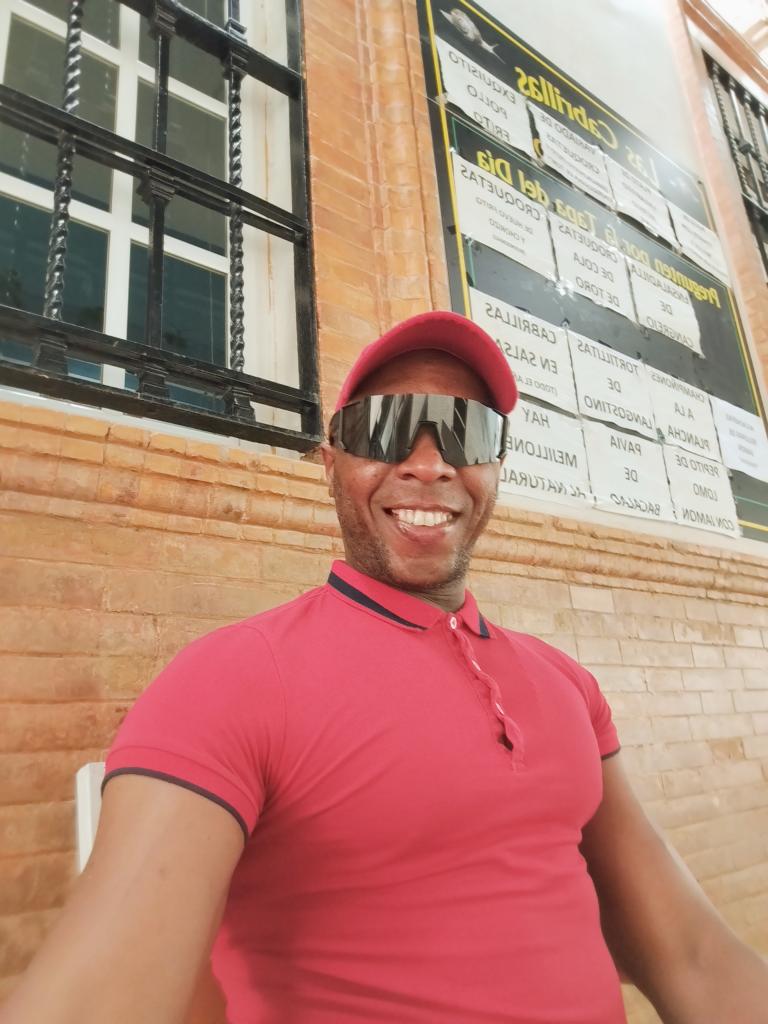 634150906: Chica busca chico en Sevilla