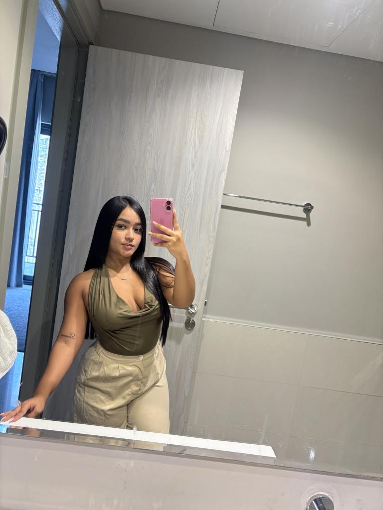 Chica busca chico en Tenerife: 