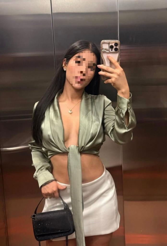 Chica busca chico en Cádiz: 