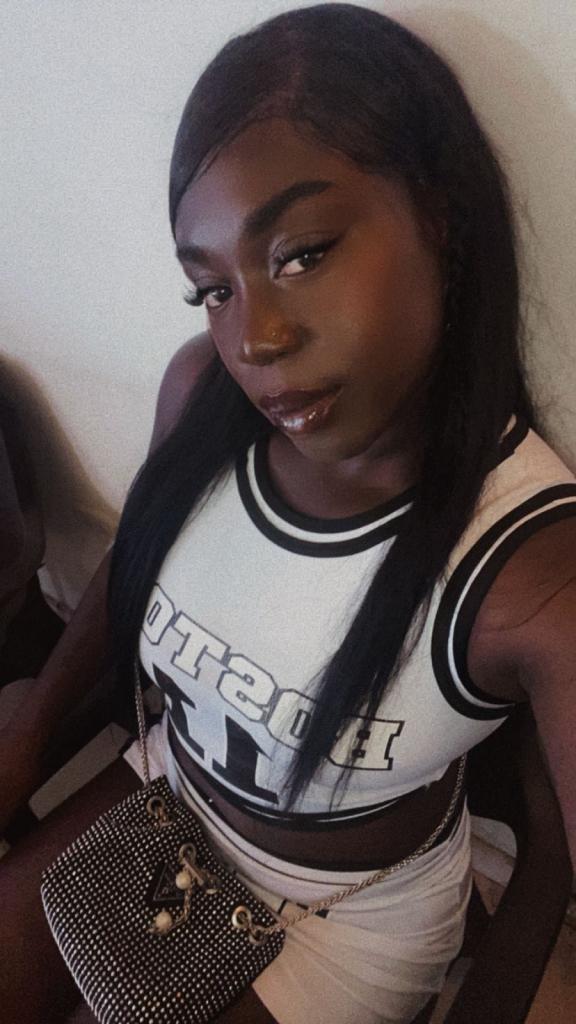 Chica busca chico en Granada: 