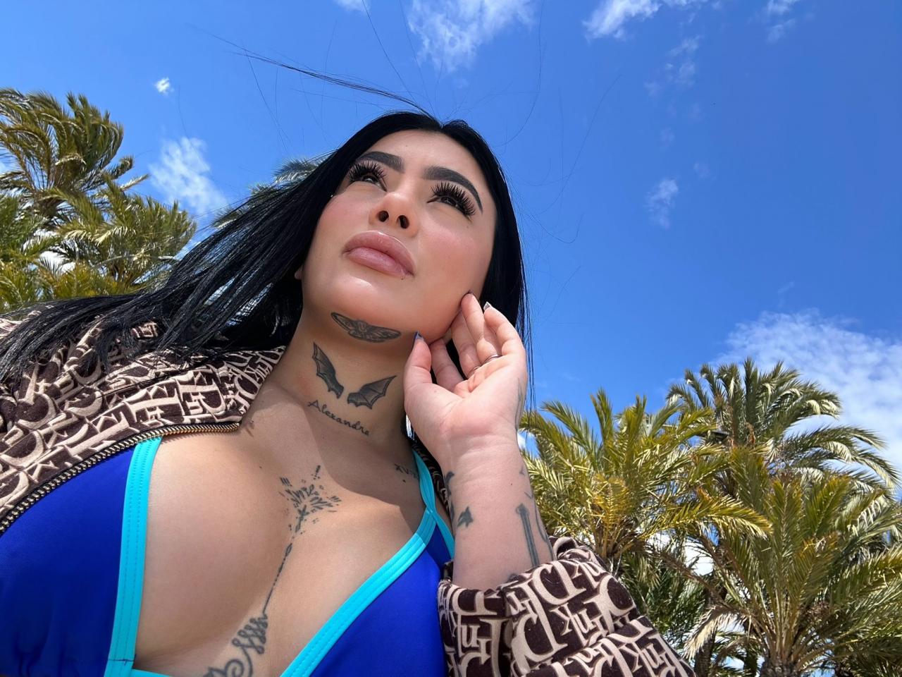 Chica busca chico en Cádiz: 