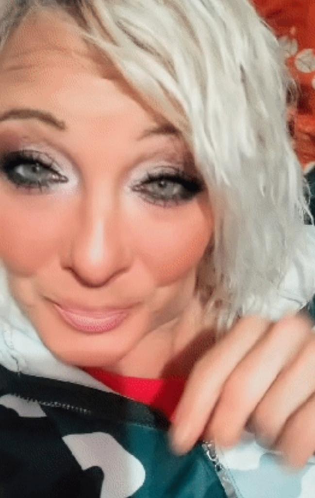 747491589: Chica busca chico en Alicante