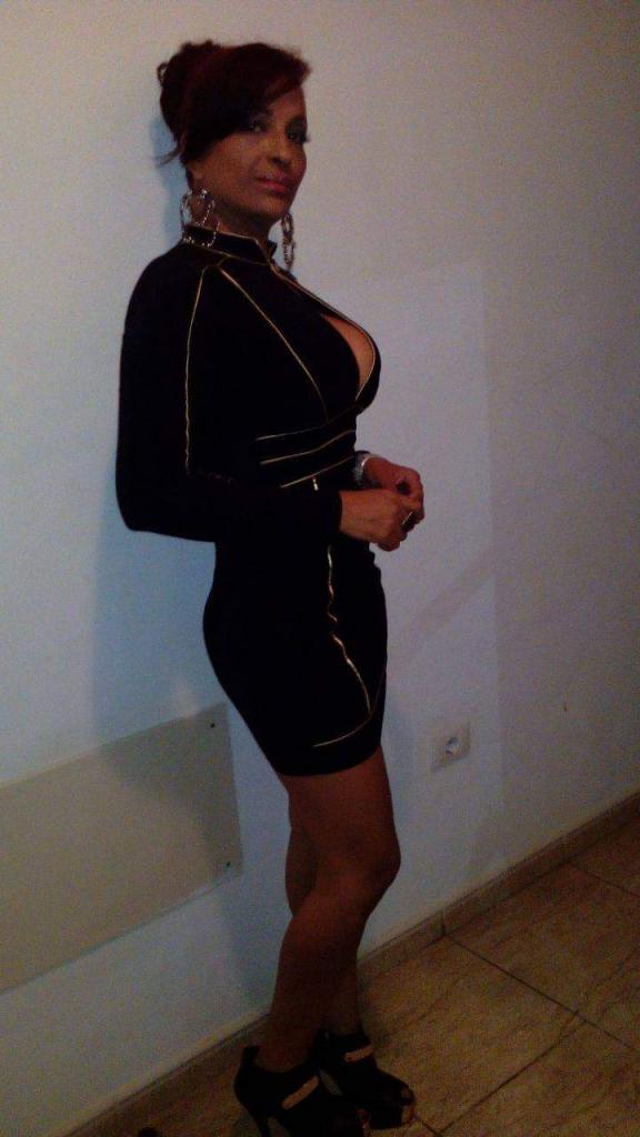 Chica busca chico en Tenerife: 