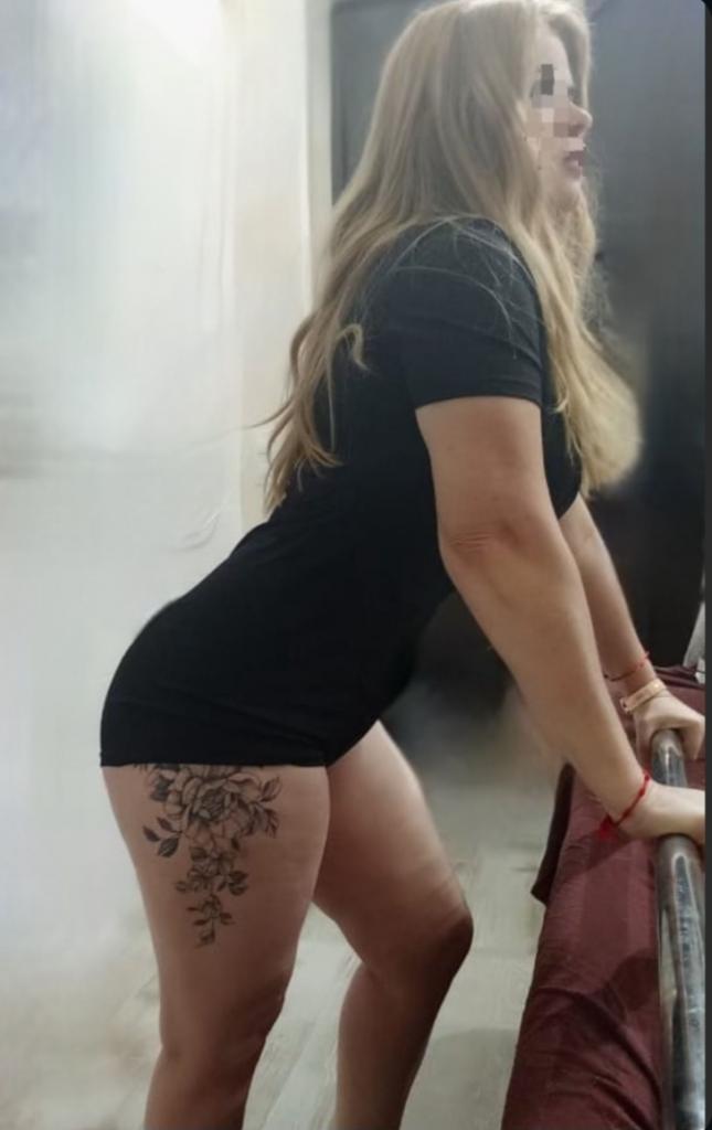 672768195: Chica busca chico en Cádiz