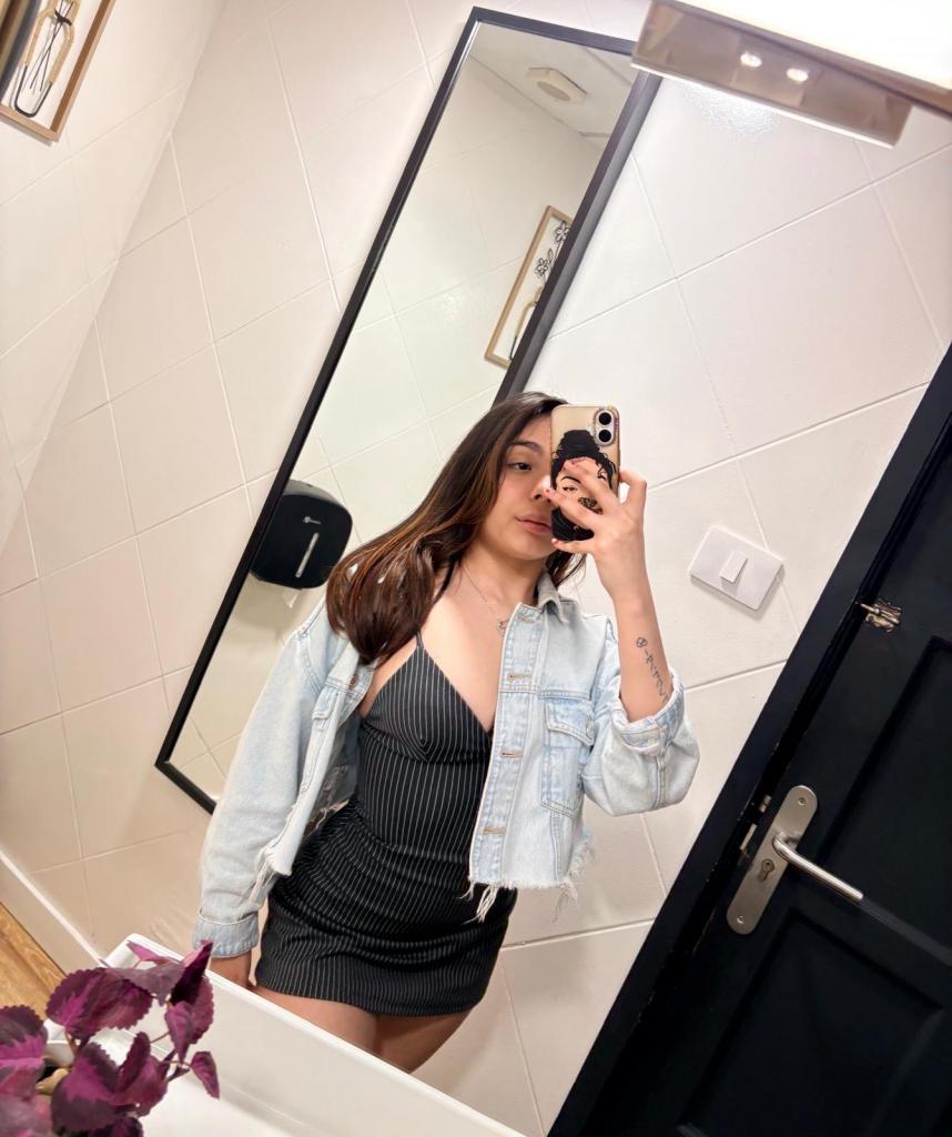 Chica busca chico en Ibiza: 