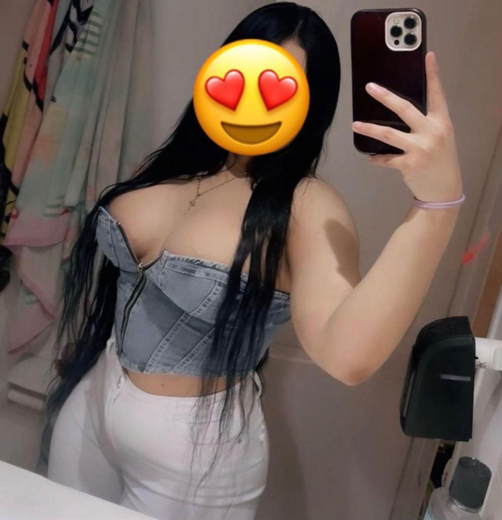 Chica busca chico en Granada: 