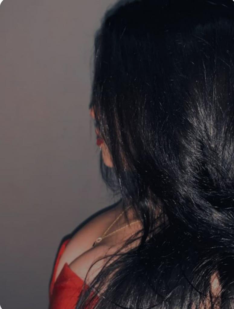 622384093: Chica busca chico en Gerona