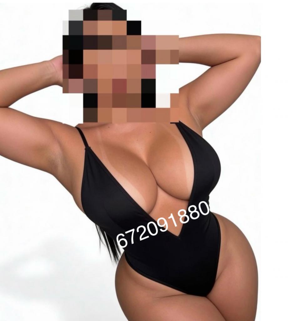 Chica busca chico en Menorca: 