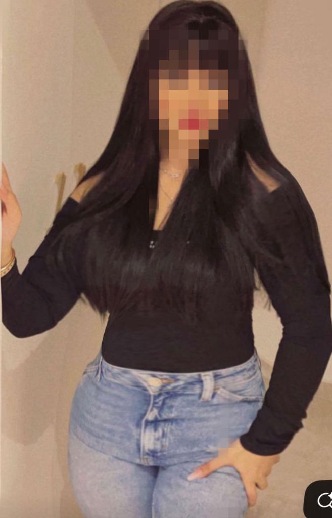 Chica busca chico en Cádiz: 