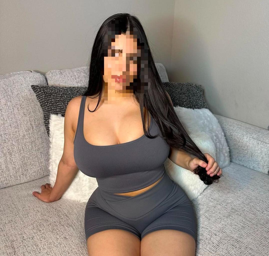 Chica busca chico en Huelva: 