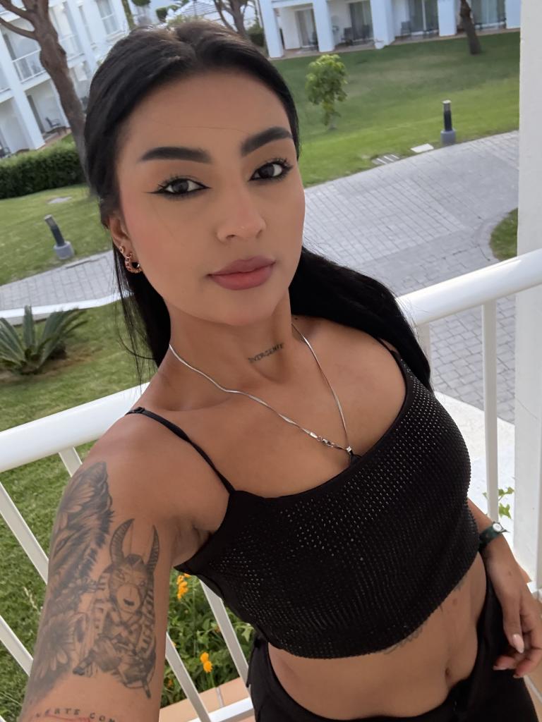 Chica busca chico en Cádiz: 