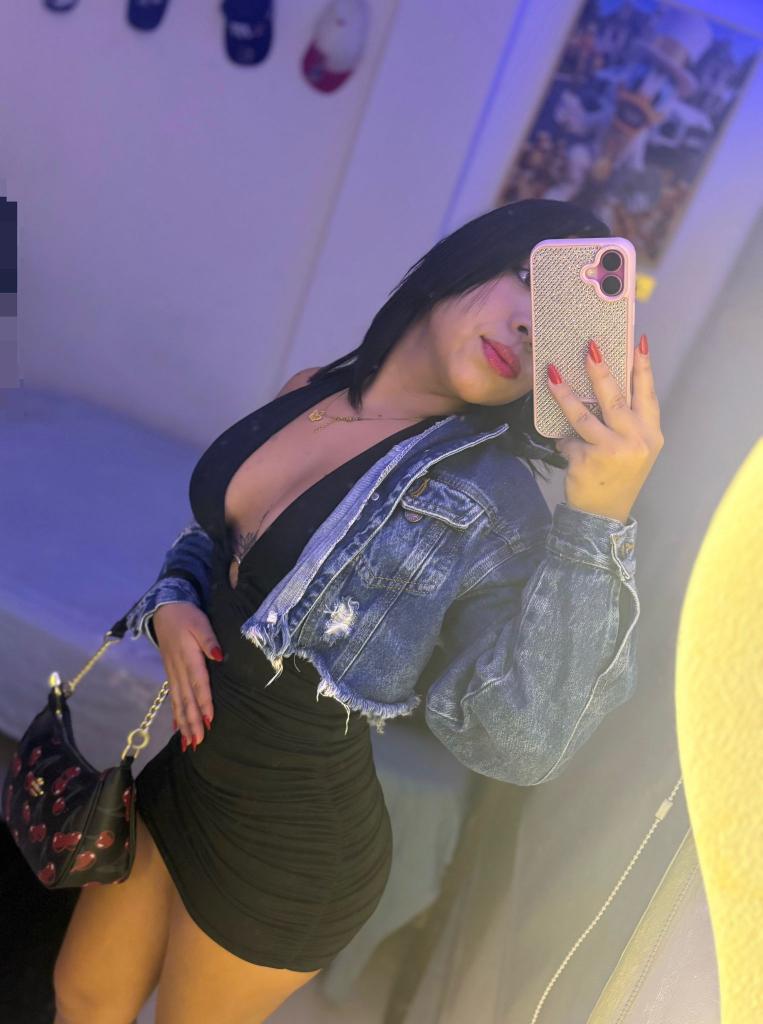 Chica busca chico en Cádiz: 