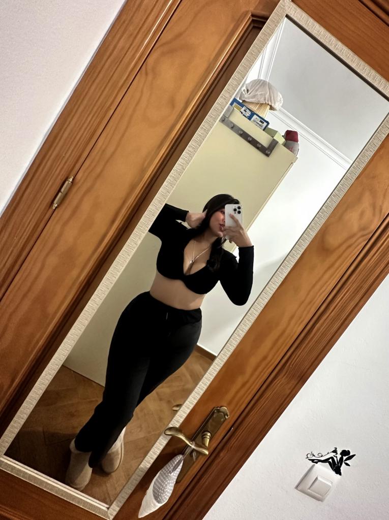 670705866: Chica busca chico en Cantabria