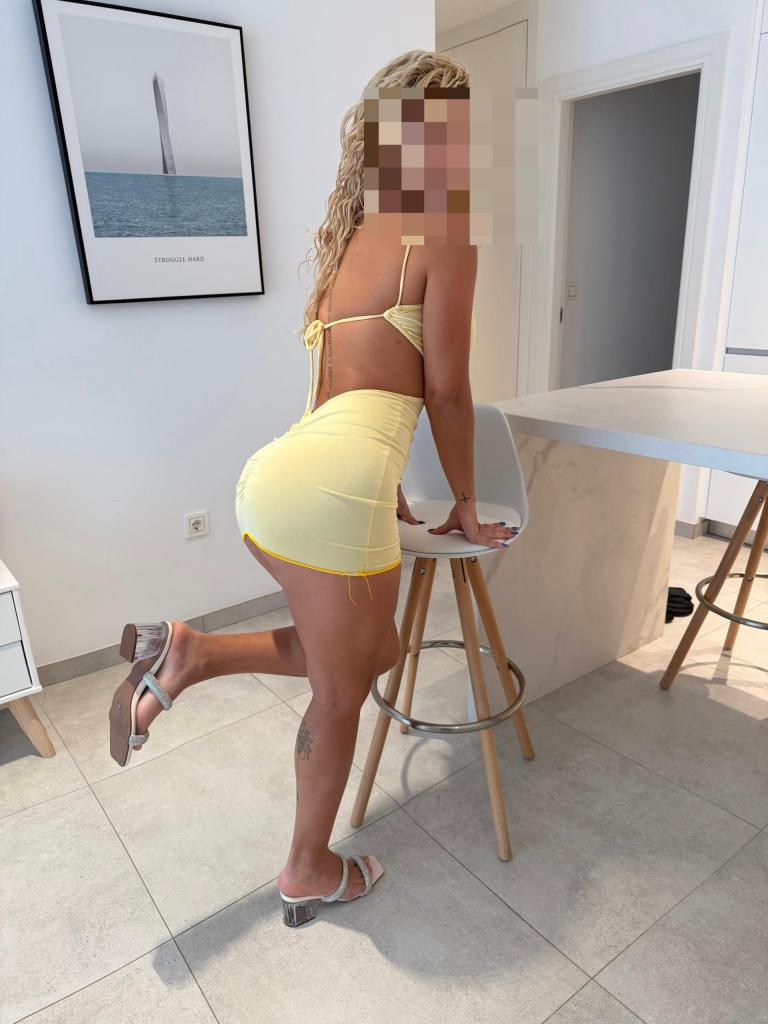 613859108: Chica busca chico en Cádiz