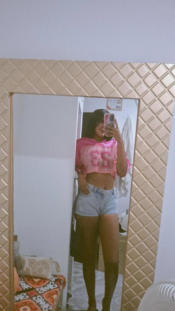 Chica busca chico en Almería: Chica busca chico