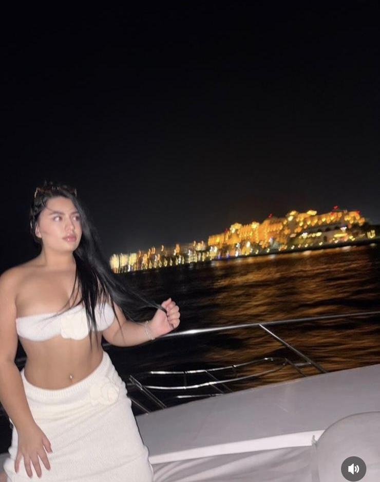 Chica busca chico en Almería: 