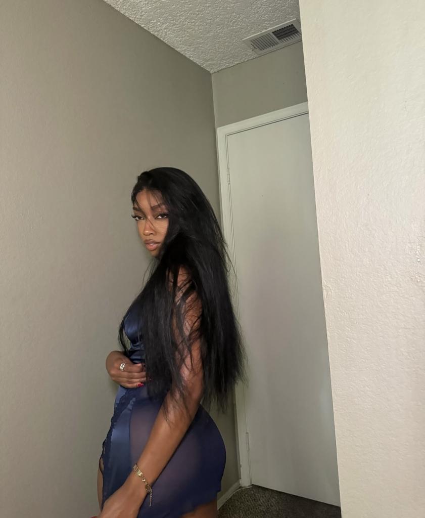 604307100: Chica busca chico en Málaga