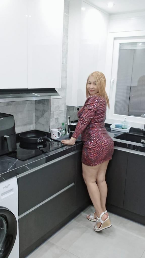 613943365: Chica busca chico en Segovia