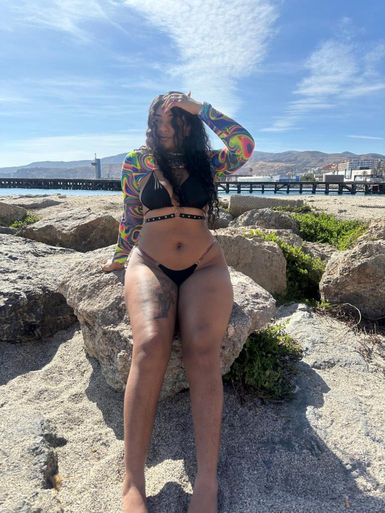 614124086: Chica busca chico en Asturias