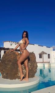 664478518: Chica busca chico en Madrid