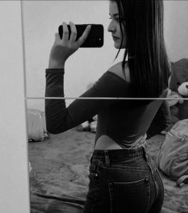 643215185: Chica busca chico en Cantabria