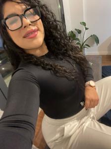 631516062: Chica busca chico en Barcelona