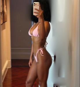 613513625: Chica busca chico en Tenerife
