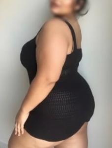 613386946: Chica busca chico en Pontevedra